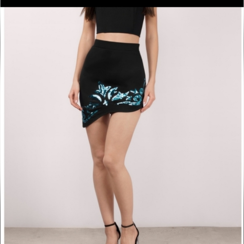 Tobi mini skirt